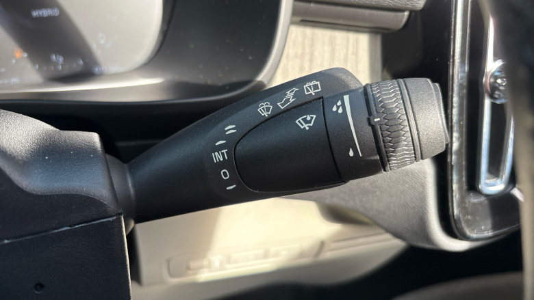 Volvo Xc40 1.5 T5 Recharge PHEV Inscription Pro 5dr Auto Estate